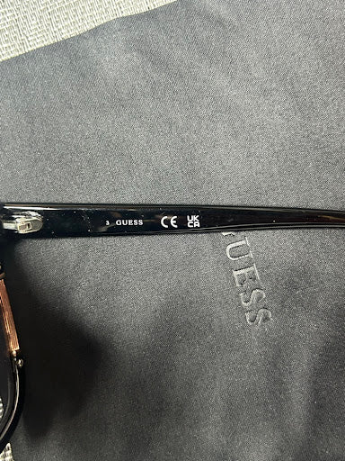 Okulary przeciwsłoneczne Guess GU7726 05B (55-18-135)