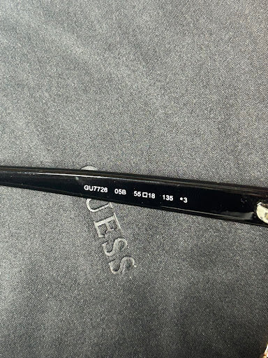 Okulary przeciwsłoneczne Guess GU7726 05B (55-18-135)