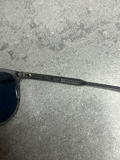 Okulary przeciwsłoneczne Giorgio Armani – okrągłe, transparentna szara oprawa