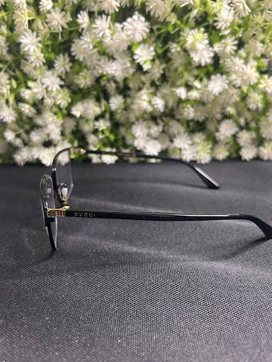 Gucci GG0758OA 001 - widok z boku